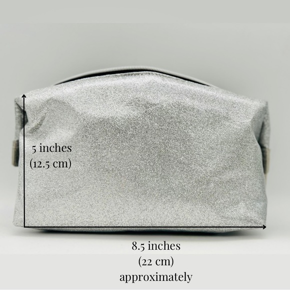 Silver Metallic Make up Case - Picture 5 of 5